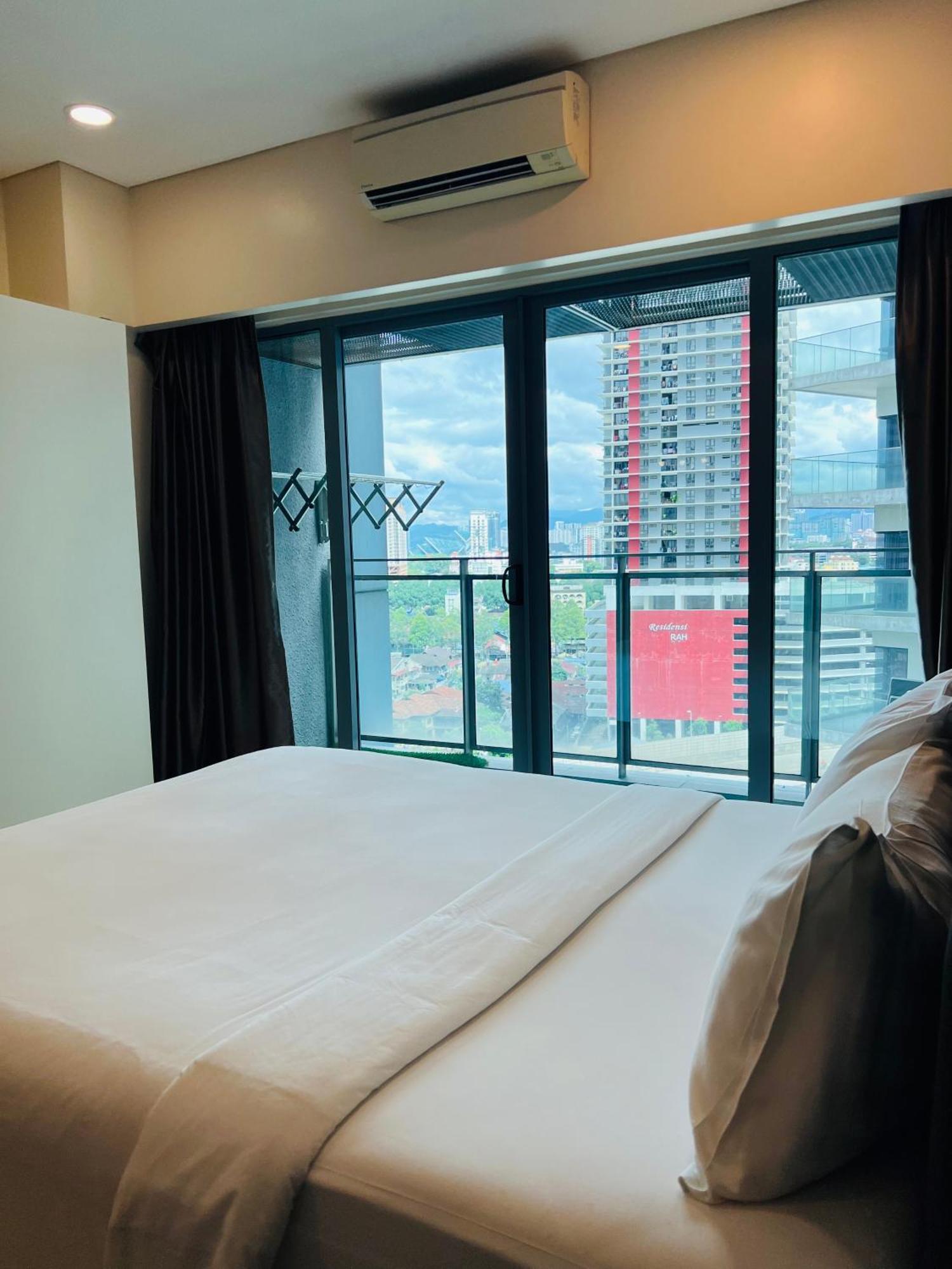 Summer Suites Klcc By Classy クアラルンプール エクステリア 写真