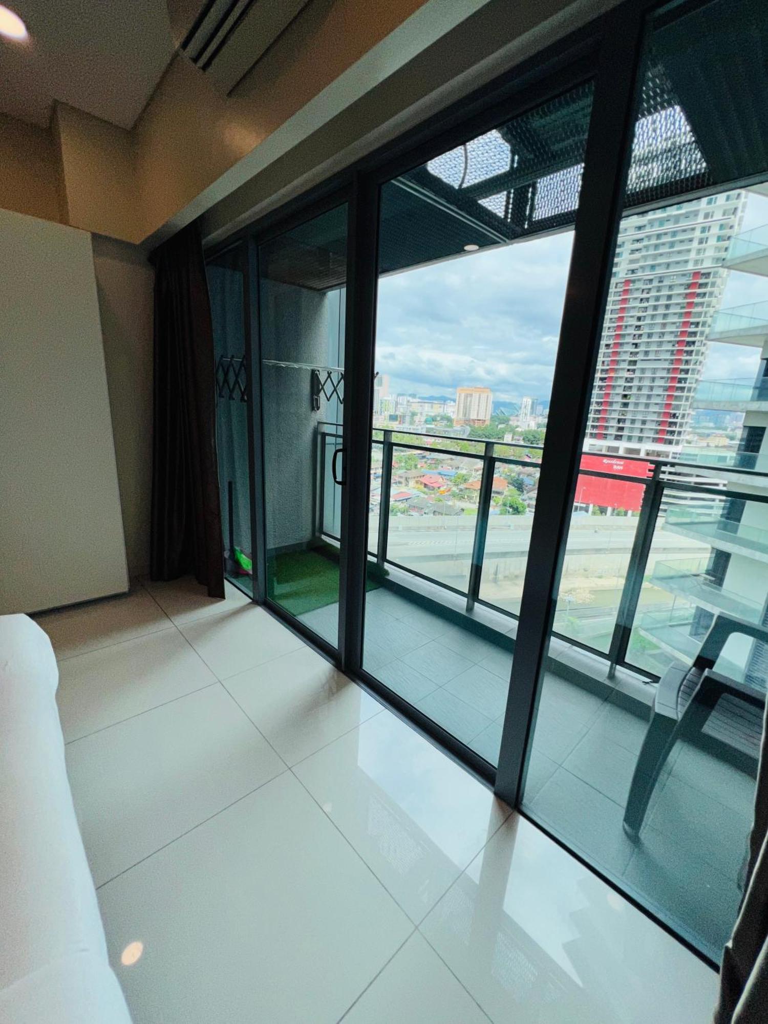 Summer Suites Klcc By Classy クアラルンプール エクステリア 写真